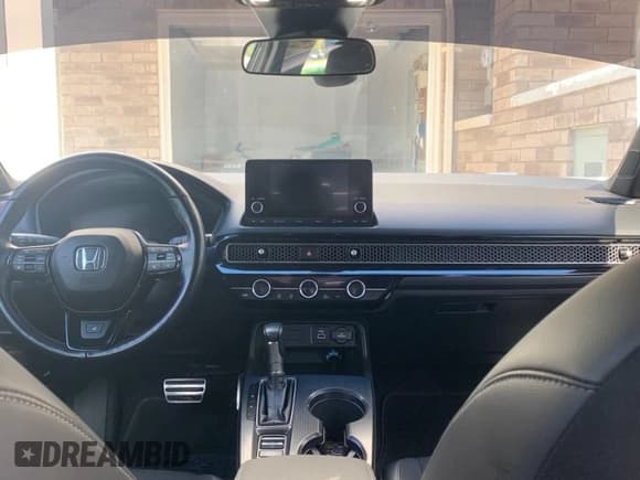 ✅ 2023 Honda Civic Sport • VIN: 2HGFE2F55PH105179 • Lot: 85437065. Wystawiony na Copart z przebiegiem 137 239 mil. Bezpłatny archiwum sprzedaży aukcyjnych z USA i szczegółowy raport historii pojazdu na DreamBid. Zdjęcie 9.