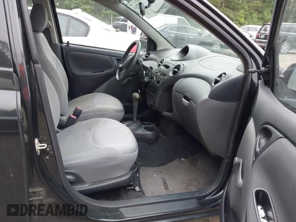 ✅ 2005 Toyota ECHO • VIN: JTDBT123050369364 • Lot: 42972619. Wystawiony na IAAI z przebiegiem 115 195 mil. Bezpłatny archiwum sprzedaży aukcyjnych z USA i szczegółowy raport historii pojazdu na DreamBid. Zdjęcie 5.