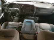 ✅ 2006 Chevrolet Silverado 1500 LT2 • VIN: 1GCEK19B36Z265946 • Лот: 54003095. Опубликован ранее на Copart с пробегом 206 605 миль. Бесплатный доступ к архиву аукционных продаж из США и подробный отчёт об истории автомобиля на DreamBid. Изображение 8.