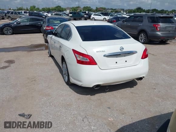 ✅ 2010 Nissan Maxima SV • VIN: 1N4AA5AP0AC833068 • Lot: 42306668. Wystawiony na IAAI z przebiegiem 175 567 mil. Bezpłatny archiwum sprzedaży aukcyjnych z USA i szczegółowy raport historii pojazdu na DreamBid. Zdjęcie 3.