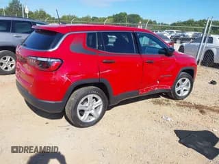 ✅ 2023 Jeep Compass Sport • VIN: 3C4NJDAN0PT518000 • Lot: 43092586. Wystawiony na IAAI z przebiegiem 12 271 mil. Bezpłatny archiwum sprzedaży aukcyjnych z USA i szczegółowy raport historii pojazdu na DreamBid. Zdjęcie 4.