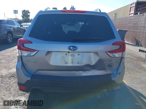 ✅ 2021 Subaru Forester • VIN: JF2SKADC8MH580782 • Lot: 43546074. Listed on IAAI with 50,701 mi. Free auction sales archive from the USA and detailed vehicle history report at DreamBid. Image 16.