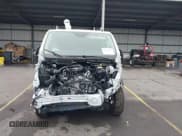 ✅ 2023 Ford Transit Cargo • VIN: 1FTBR1Y84PKC10758 • Lot: 42831119. Wystawiony na IAAI z przebiegiem 1 286 mil. Bezpłatny archiwum sprzedaży aukcyjnych z USA i szczegółowy raport historii pojazdu na DreamBid. Zdjęcie 13.