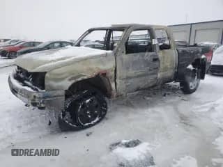 2004 Chevrolet Silverado 1500 z VIN 1GCEK19TX4Z350935, wystawiony jako Copart lot #87701865 z przebiegiem Nie podano mil oraz Czysty tytuł • Clean title. Historia ofert i sprzedaży dostępna na DreamBid. Obrazek 1.