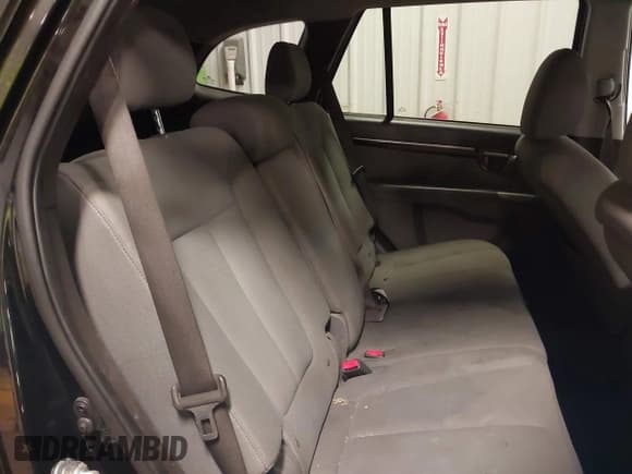 ✅ 2012 Hyundai Santa Fe GLS • VIN: 5XYZGDAG5CG169130 • Lot: 41875452. Listed on IAAI with 139,621 mi. Free auction sales archive from the USA and detailed vehicle history report at DreamBid. Image 8.