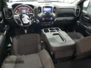 ✅ 2021 Chevrolet Silverado 1500 LT • VIN: 1GCUYDED3MZ293262 • Lot: 71454134. Wystawiony na Copart z przebiegiem 32 602 mil. Bezpłatny archiwum sprzedaży aukcyjnych z USA i szczegółowy raport historii pojazdu na DreamBid. Zdjęcie 8.