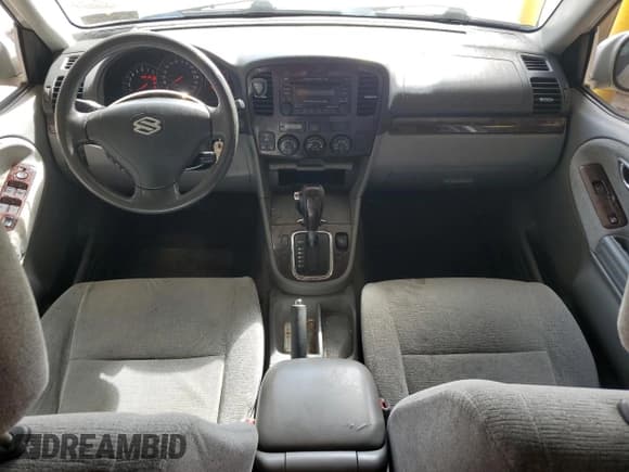 ✅ 2005 Suzuki XL7 LX • VIN: JS3TX92V554106256 • Лот: 86717355. Опубликован ранее на Copart с пробегом 154 176 миль. Бесплатный доступ к архиву аукционных продаж из США и подробный отчёт об истории автомобиля на DreamBid. Изображение 8.