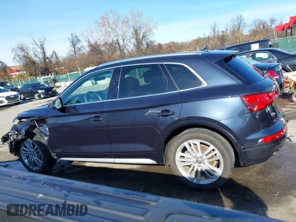 ✅ 2019 Audi Q5 Prestige • VIN: WA1CNAFY8K2037977 • Лот: 43789913. Опубликован ранее на IAAI с пробегом 56 176 миль. Бесплатный доступ к архиву аукционных продаж из США и подробный отчёт об истории автомобиля на DreamBid. Изображение 15.