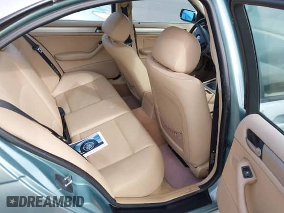 2003 BMW 3 Series 325xi z VIN WBAEU33403PM56017, wystawiony jako IAAI lot #43210522 z przebiegiem 129 583 mil mil oraz . Historia ofert i sprzedaży dostępna na DreamBid. Obrazek 8.