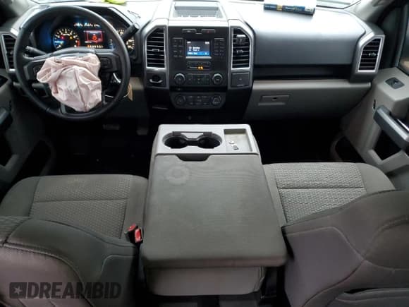 ✅ 2016 Ford F-150 XLT • VIN: 1FTEW1C84GKD53013 • Lot: 82713525. Listed on Copart with 86,877 mi. Free auction sales archive from the USA and detailed vehicle history report at DreamBid. Image 8.