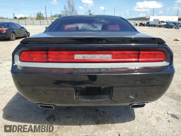 ✅ 2014 Dodge Challenger SXT • VIN: 2C3CDYAG6EH311502 • Lot: 72780224. Wystawiony na Copart z przebiegiem 91 551 mil. Bezpłatny archiwum sprzedaży aukcyjnych z USA i szczegółowy raport historii pojazdu na DreamBid. Zdjęcie 6.