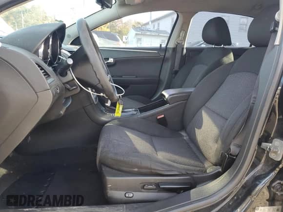 ✅ 2012 Chevrolet Malibu 1LT • VIN: 1G1ZC5E00CF150804 • Lot: 90137905. Wystawiony na Copart z przebiegiem 153 229 mil. Bezpłatny archiwum sprzedaży aukcyjnych z USA i szczegółowy raport historii pojazdu na DreamBid. Zdjęcie 7.