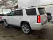 2019 Chevrolet Tahoe Premier z VIN 1GNSKCKJ9KR225873, wystawiony jako Copart lot #54562475 z przebiegiem 80 717 mil mil oraz Szkoda całkowita • Salvage title. Historia ofert i sprzedaży dostępna na DreamBid. Obrazek 2.