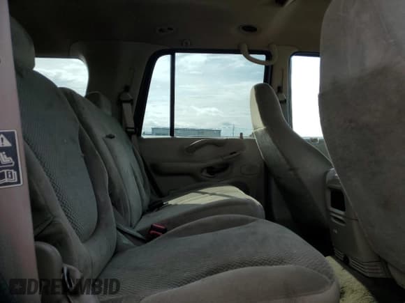 ✅ 2002 Ford Expedition XLT • VIN: 1FMPU16L12LA22175 • Lot: 54775265. Listed on Copart with 153,550 mi. Free auction sales archive from the USA and detailed vehicle history report at DreamBid. Image 11.