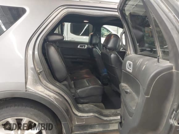 ✅ 2013 Ford Explorer Limited • VIN: 1FM5K8F80DGA01928 • Lot: 42587025. Wystawiony na IAAI z przebiegiem 135 196 mil. Bezpłatny archiwum sprzedaży aukcyjnych z USA i szczegółowy raport historii pojazdu na DreamBid. Zdjęcie 8.