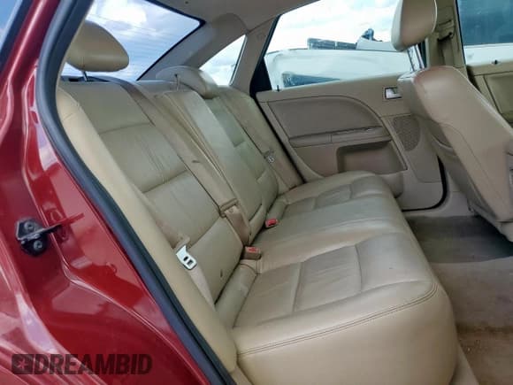 ✅ 2005 Ford Five Hundred Limited • VIN: 1FAFP281X5G149230 • Lot: 54117335. Listed on Copart with 82,647 mi. Free auction sales archive from the USA and detailed vehicle history report at DreamBid. Image 12.