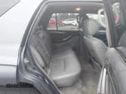 ✅ 2003 Toyota 4Runner Limited • VIN: JTEZU17R638003119 • Lot: 43423028. Wystawiony na IAAI z przebiegiem 261 617 mil. Bezpłatny archiwum sprzedaży aukcyjnych z USA i szczegółowy raport historii pojazdu na DreamBid. Zdjęcie 8.