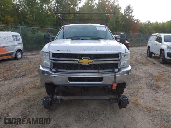 ✅ 2012 Chevrolet Silverado 2500HD Work Truck • VIN: 1GB0KVCG7CZ160946 • Лот: 43201905. Опубликован ранее на IAAI с пробегом 284 358 миль. Бесплатный доступ к архиву аукционных продаж из США и подробный отчёт об истории автомобиля на DreamBid. Изображение 12.