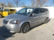 ✅ 2016 Chrysler Town & Country S • VIN: 2C4RC1HG9GR261973 • Lot: 91285785. Wystawiony na Copart z przebiegiem 80 942 mil. Bezpłatny archiwum sprzedaży aukcyjnych z USA i szczegółowy raport historii pojazdu na DreamBid. Zdjęcie 1.