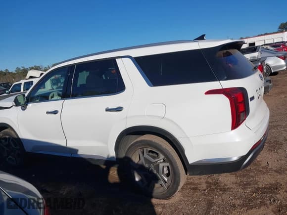 ✅ 2024 Hyundai Palisade Limited • VIN: KM8R54GEXRU804681 • Лот: 41399146. Опубликован ранее на IAAI с пробегом 12 715 миль. Бесплатный доступ к архиву аукционных продаж из США и подробный отчёт об истории автомобиля на DreamBid. Изображение 15.