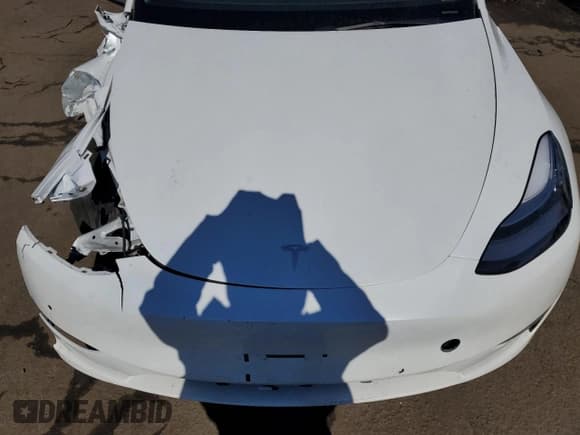 ✅ 2022 Tesla Model Y Long Range • VIN: 7SAYGDEE3NA016633 • Lot: 46660125. Wystawiony na Copart z przebiegiem Nie podano. Bezpłatny archiwum sprzedaży aukcyjnych z USA i szczegółowy raport historii pojazdu na DreamBid. Zdjęcie 12.