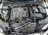 ✅ 2012 Volkswagen Passat SEL Premium • VIN: 1VWCN7A36CC109997 • Лот: 71170215. Опубликован ранее на Copart с пробегом 174 392 миль. Бесплатный доступ к архиву аукционных продаж из США и подробный отчёт об истории автомобиля на DreamBid. Изображение 11.