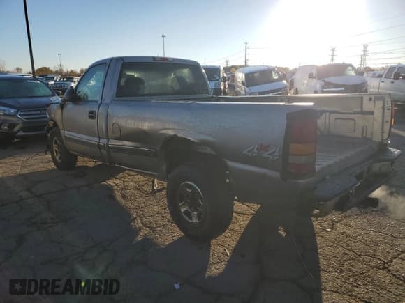 ✅ 2000 Chevrolet Silverado 1500 • VIN: 1GCEK14V6YE347746 • Lot: 87224655. Listed on Copart with 171,378 mi. Free auction sales archive from the USA and detailed vehicle history report at DreamBid. Image 2.