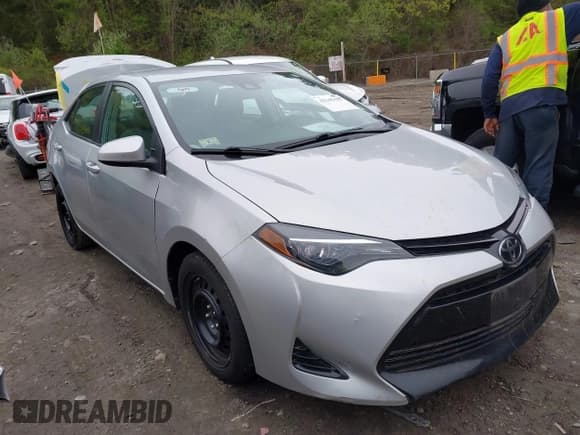 ✅ 2018 Toyota Corolla L • VIN: 2T1BURHE5JC007745 • Lot: 42145183. Listed on IAAI with 152,661 mi. Free auction sales archive from the USA and detailed vehicle history report at DreamBid. Image 1.