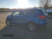 ✅ 2019 Ford Escape Titanium • VIN: 1FMCU9J92KUA03489 • Lot: 92955435. Wystawiony na Copart z przebiegiem 92 523 mil. Bezpłatny archiwum sprzedaży aukcyjnych z USA i szczegółowy raport historii pojazdu na DreamBid. Zdjęcie 2.