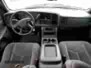 2005 GMC Sierra 1500 SLE with VIN 2GTEK19V751136724, listed as a Copart auction lot 71439045 with 281,062 mi miles and Salvage title. Bid and sale history available at DreamBid. Image 8.