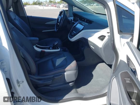 ✅ 2020 Chevrolet Bolt EV Premier • VIN: 1G1FZ6S06L4129351 • Lot: 43634717. Listed on IAAI with 30,790 mi. Free auction sales archive from the USA and detailed vehicle history report at DreamBid. Image 5.