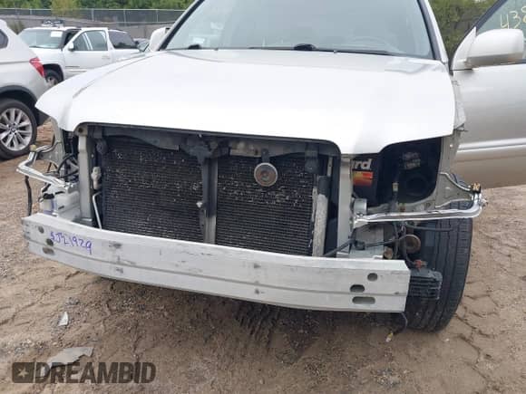 2001 Toyota Highlander с VIN JTEHF21A810010406, выставлен на аукционе IAAI как лот 43284633 с пробегом 133 098 миль миль и . История ставок и продаж доступна на DreamBid. Изображение 6.