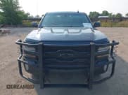 ✅ 2018 Chevrolet Silverado 1500 LT • VIN: 3GCUKREC9JG449662 • Lot: 43138053. Wystawiony na IAAI z przebiegiem 246 548 mil. Bezpłatny archiwum sprzedaży aukcyjnych z USA i szczegółowy raport historii pojazdu na DreamBid. Zdjęcie 13.