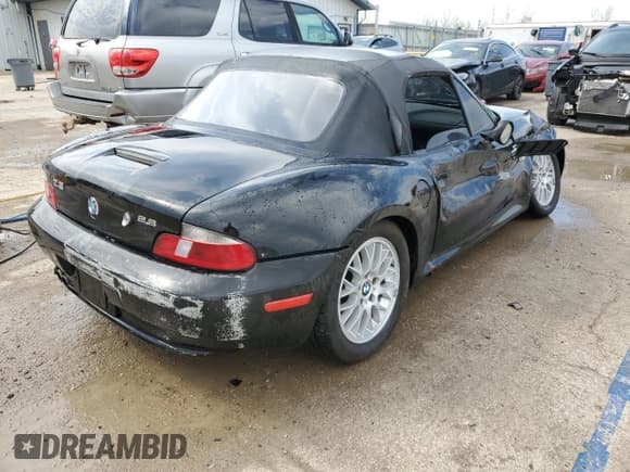 ✅ 2000 BMW Z3 2.8 • VIN: 4USCH3341YLF42852 • Lot: 52706315. Listed on Copart with 173,992 mi. Free auction sales archive from the USA and detailed vehicle history report at DreamBid. Image 3.