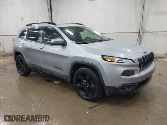 ✅ 2015 Jeep Cherokee Latitude • VIN: 1C4PJMCSXFW776643 • Лот: 43707153. Опубликован ранее на IAAI с пробегом 119 093 миль. Бесплатный доступ к архиву аукционных продаж из США и подробный отчёт об истории автомобиля на DreamBid. Изображение 1.
