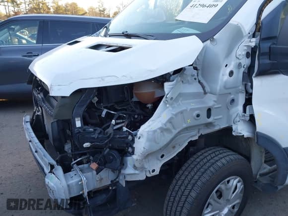 ✅ 2019 Ford Transit • VIN: 1FTYR1YM8KKB35286 • Лот: 41296409. Опубликован ранее на IAAI с пробегом 51 489 миль. Бесплатный доступ к архиву аукционных продаж из США и подробный отчёт об истории автомобиля на DreamBid. Изображение 17.