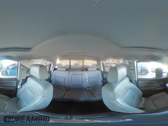 ✅ 2015 Chevrolet Silverado 2500HD LTZ • VIN: 1GC1KWE82FF140198 • Lot: 53965755. Wystawiony na Copart z przebiegiem 79 198 mil. Bezpłatny archiwum sprzedaży aukcyjnych z USA i szczegółowy raport historii pojazdu na DreamBid. Zdjęcie 14.