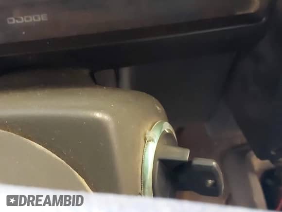 1993 Dodge Dakota z VIN 1B7GG23XXPS146273, wystawiony jako IAAI lot #42115602 z przebiegiem 222 740 mil mil oraz . Historia ofert i sprzedaży dostępna na DreamBid. Obrazek 11.