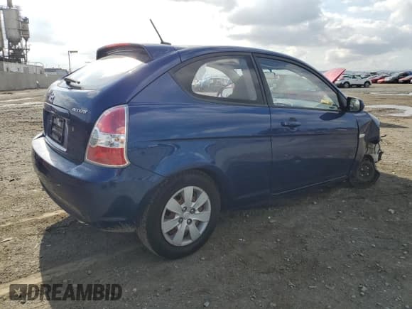 ✅ 2011 Hyundai Accent GS • VIN: KMHCM3AC8BU190990 • Лот: 41876715. Опубликован ранее на Copart с пробегом 148 564 миль. Бесплатный доступ к архиву аукционных продаж из США и подробный отчёт об истории автомобиля на DreamBid. Изображение 3.
