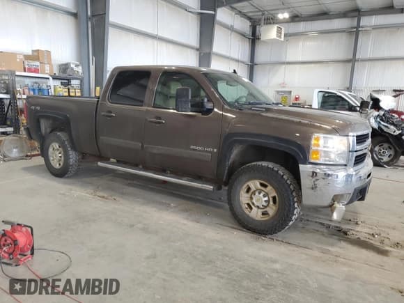 ✅ 2007 Chevrolet Silverado 2500HD 1LT • VIN: 1GCHK23667F525032 • Lot: 65457055. Listed on Copart with 333,999 mi. Free auction sales archive from the USA and detailed vehicle history report at DreamBid. Image 4.