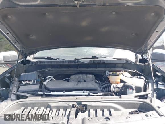 ✅ 2019 Chevrolet Silverado 1500 LT • VIN: 1GCPYDEKXKZ394243 • Lot: 41821628. Wystawiony na IAAI z przebiegiem Nie podano. Bezpłatny archiwum sprzedaży aukcyjnych z USA i szczegółowy raport historii pojazdu na DreamBid. Zdjęcie 10.