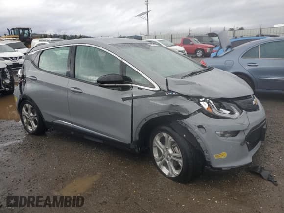 ✅ 2020 Chevrolet Bolt EV LT • VIN: 1G1FY6S03L4131528 • Lot: 44436975. Wystawiony na Copart z przebiegiem 56 425 mil. Bezpłatny archiwum sprzedaży aukcyjnych z USA i szczegółowy raport historii pojazdu na DreamBid. Zdjęcie 4.