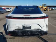 ✅ 2025 Lexus RZ 300e Premium • VIN: JTJABABB6SA009637 • Lot: 43483166. Wystawiony na IAAI z przebiegiem 237 mil. Bezpłatny archiwum sprzedaży aukcyjnych z USA i szczegółowy raport historii pojazdu na DreamBid. Zdjęcie 16.