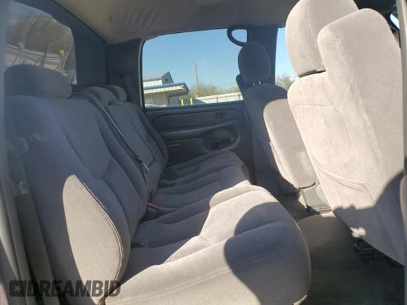 ✅ 2006 Chevrolet Silverado 2500HD LT2 • VIN: 1GCHK23D46F200540 • Lot: 47072885. Wystawiony na Copart z przebiegiem 160 542 mil. Bezpłatny archiwum sprzedaży aukcyjnych z USA i szczegółowy raport historii pojazdu na DreamBid. Zdjęcie 10.