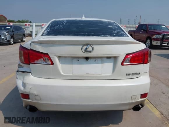 ✅ 2011 Lexus IS 250 • VIN: JTHBF5C27B5155666 • Лот: 42286694. Опубликован ранее на IAAI с пробегом 177 982 миль. Бесплатный доступ к архиву аукционных продаж из США и подробный отчёт об истории автомобиля на DreamBid. Изображение 16.