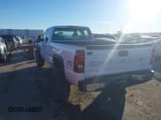 ✅ 2006 Chevrolet Silverado 2500HD LT2 • VIN: 1GCHK29D86E240925 • Лот: 41051872. Опубликован ранее на IAAI с пробегом 281 976 миль. Бесплатный доступ к архиву аукционных продаж из США и подробный отчёт об истории автомобиля на DreamBid. Изображение 3.