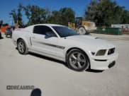 ✅ 2008 Ford Mustang GT Deluxe • VIN: 1ZVHT82H985161325 • Лот: 91248895. Опубликован ранее на Copart с пробегом 140 844 миль. Бесплатный доступ к архиву аукционных продаж из США и подробный отчёт об истории автомобиля на DreamBid. Изображение 4.