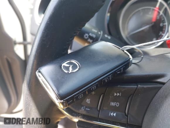 ✅ 2021 Mazda CX-9 Touring • VIN: JM3TCBCYXM0521323 • Lot: 42190976. Listed on IAAI with 56,652 mi. Free auction sales archive from the USA and detailed vehicle history report at DreamBid. Image 11.