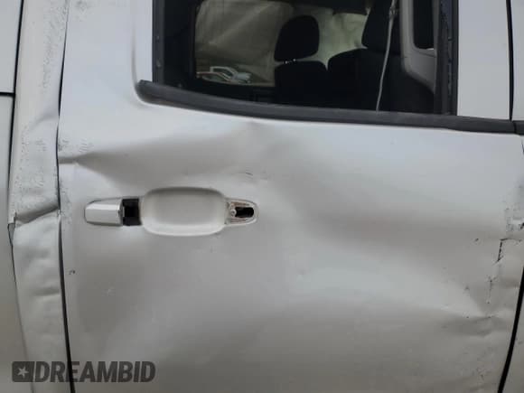 ✅ 2019 Chevrolet Silverado 1500 LT • VIN: 2GCRCPECXK1138646 • Lot: 82277965. Wystawiony na Copart z przebiegiem Nie podano. Bezpłatny archiwum sprzedaży aukcyjnych z USA i szczegółowy raport historii pojazdu na DreamBid. Zdjęcie 10.