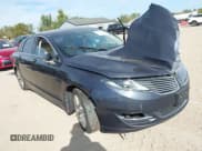 ✅ 2013 Lincoln MKZ • VIN: 3LN6L2G9XDR811646 • Lot: 43157403. Wystawiony na IAAI z przebiegiem 198 425 mil. Bezpłatny archiwum sprzedaży aukcyjnych z USA i szczegółowy raport historii pojazdu na DreamBid. Zdjęcie 1.